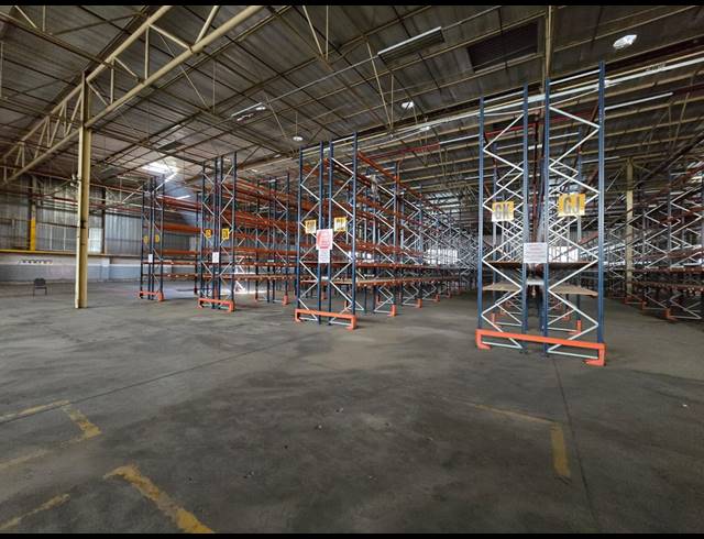 12,732M² WAREHOUSE TO LET IN HERIOTDALE